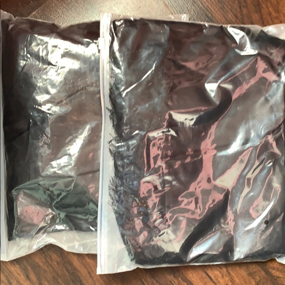 Lingerie Rob G-string Included - Picture 2 of 3